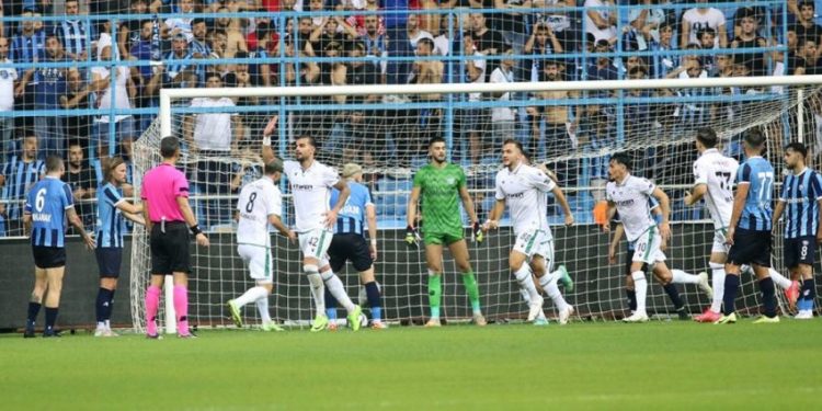 Abdulkerim Bardakçı attığı gole sevinmedi!