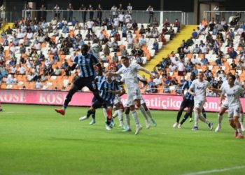 Hakem Penaltıyı Es Geçti, VAR Devreye Girmedi!