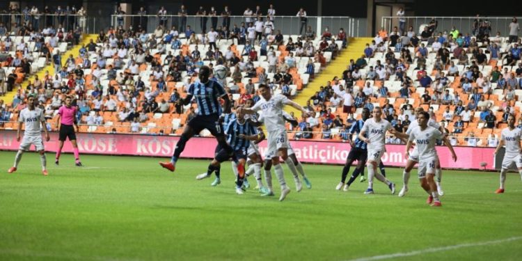 Hakem Penaltıyı Es Geçti, VAR Devreye Girmedi!