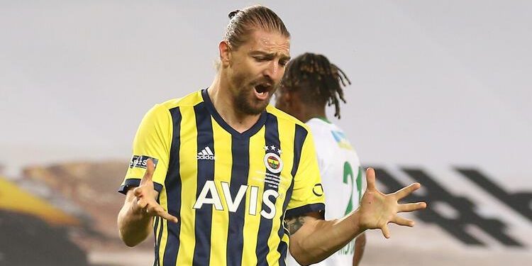Caner Erkin’e Kapılarını Açtı