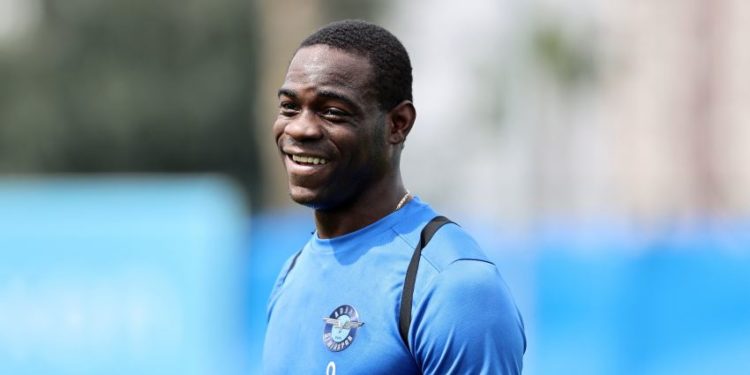 Balotelli sitem etti